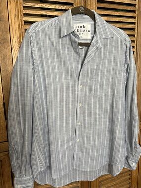 Frank & Eileen Eileen Relaxed Button Down Shirt Blue White Stripe Cotton S